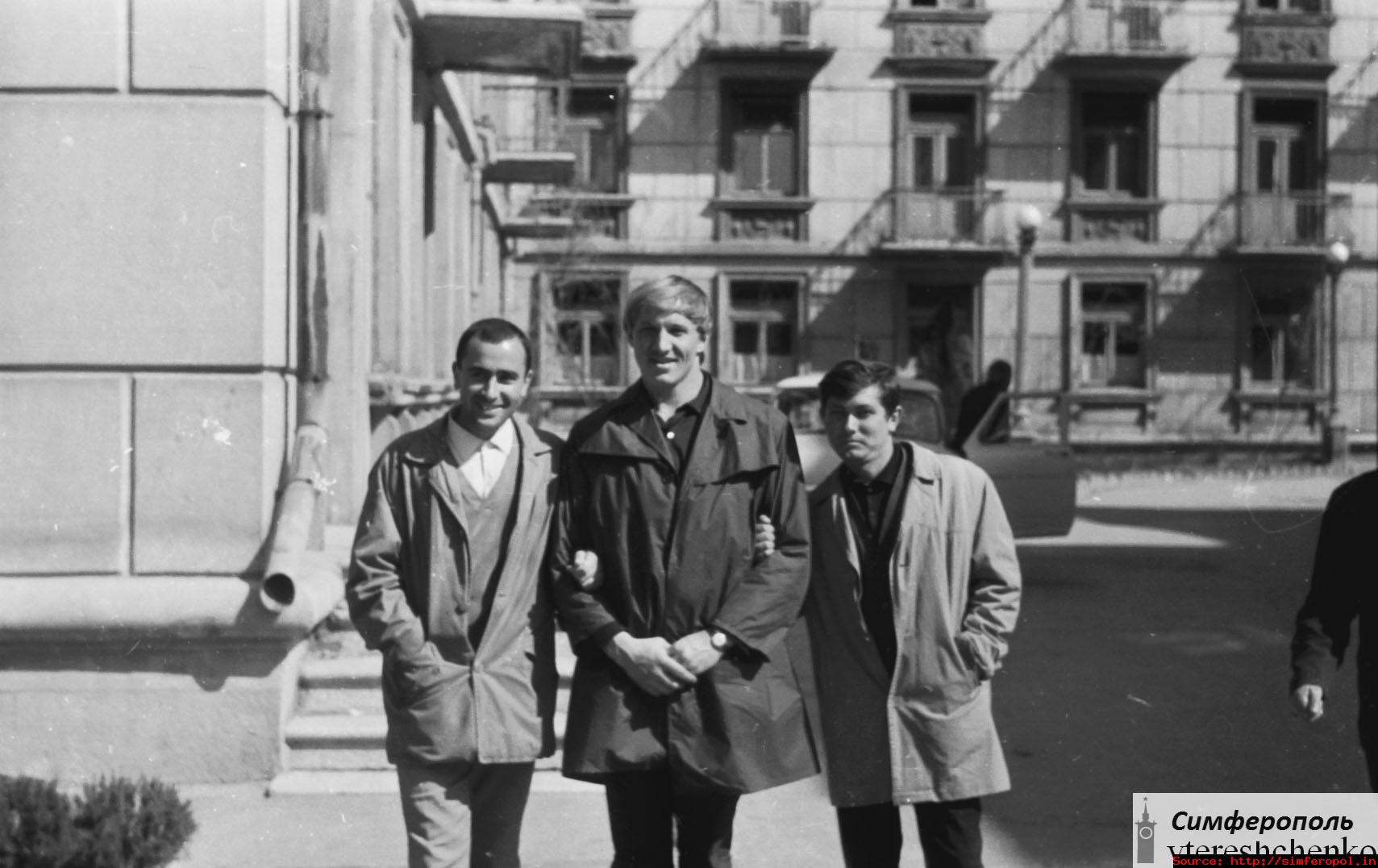 Прикрепленное изображение: Гостиница Украина.jpg